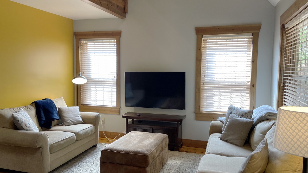 Photo of Livingroom in Millersburg