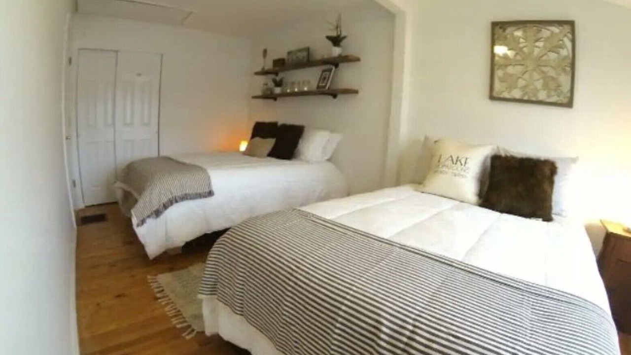 Photo of Bedroom in Lake Hopatcong