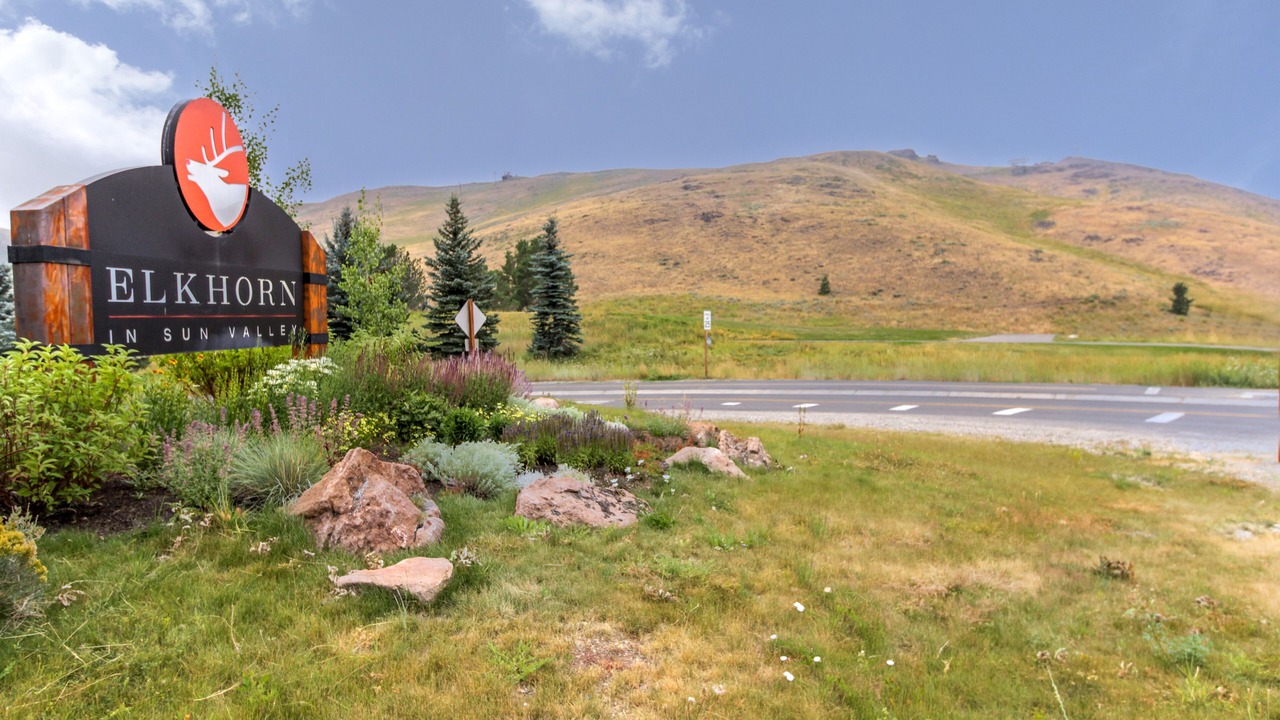 Photo of Outdoor in Elkhorn Village