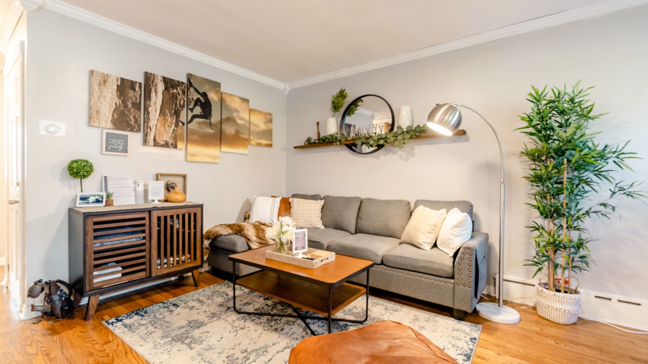 Photo of Livingroom in Bellmawr