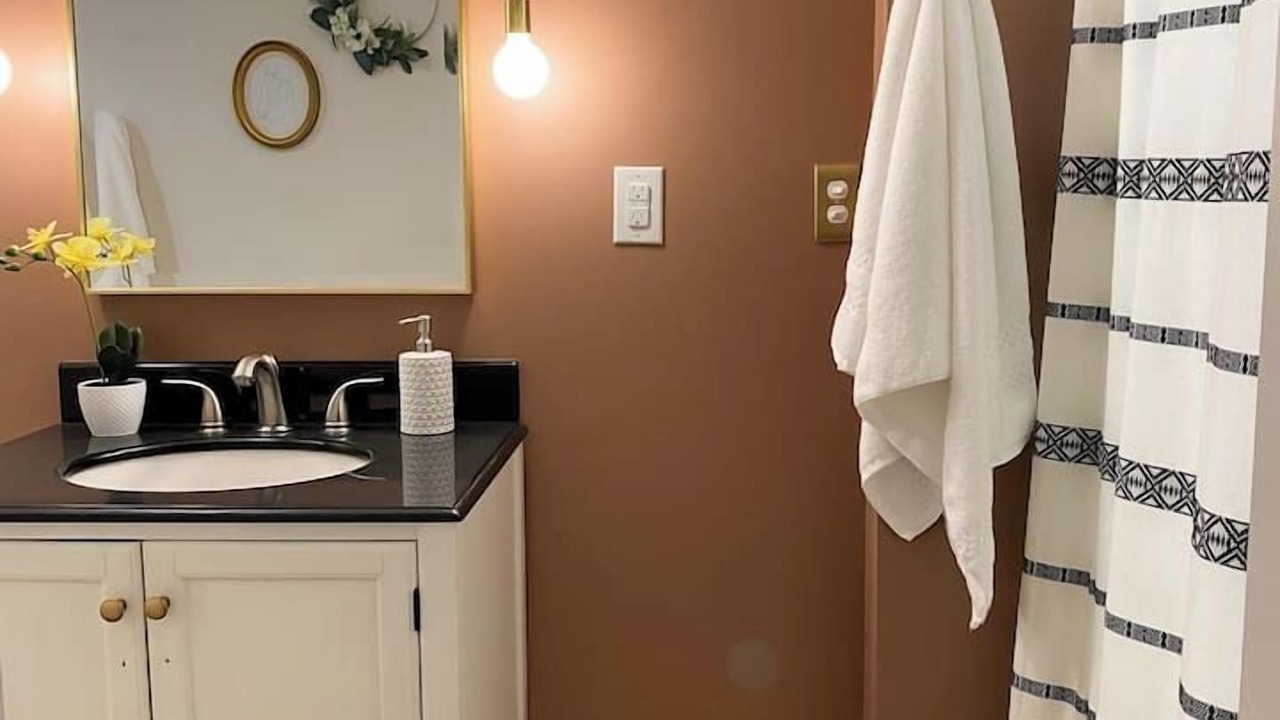 Photo of Bathroom in Buechel
