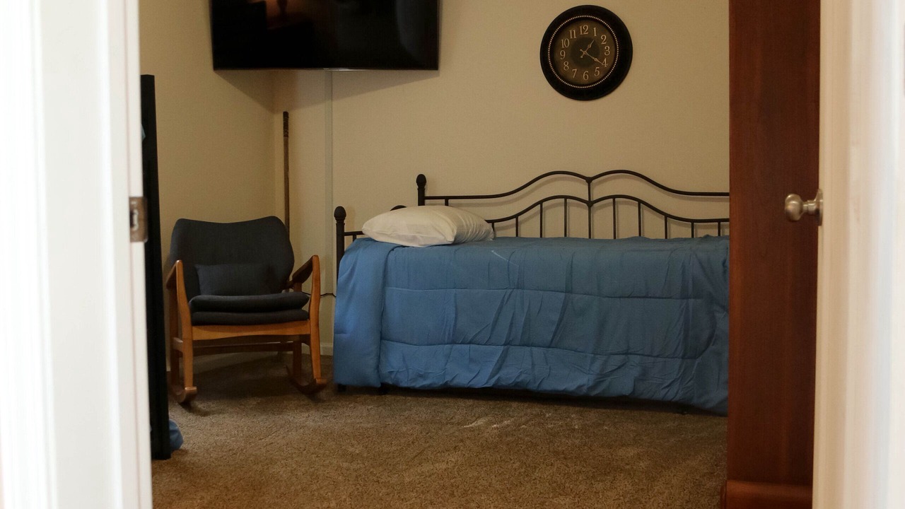 Photo of Bedroom in Nelsonville