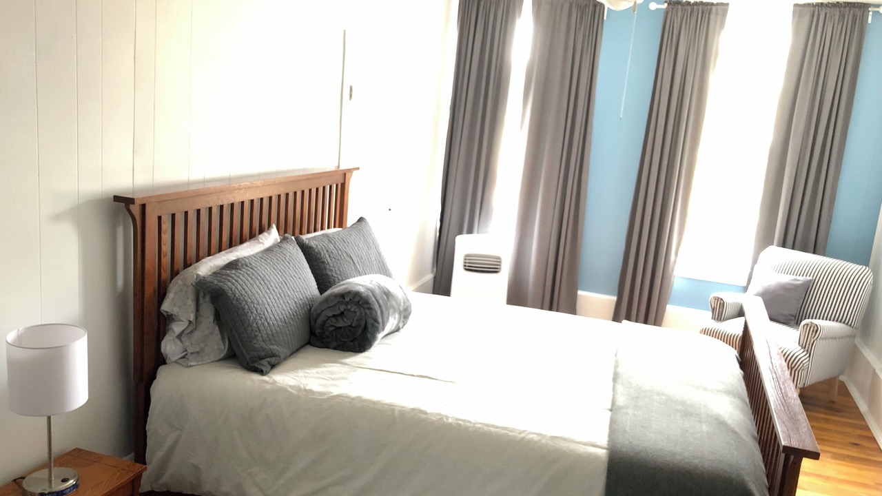 Photo of Bedroom in Hillsdale