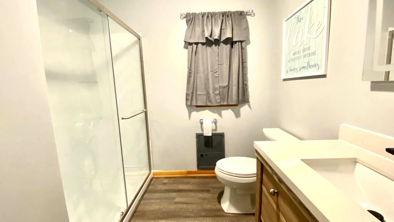 Photo of Bathroom in Alpine Lake