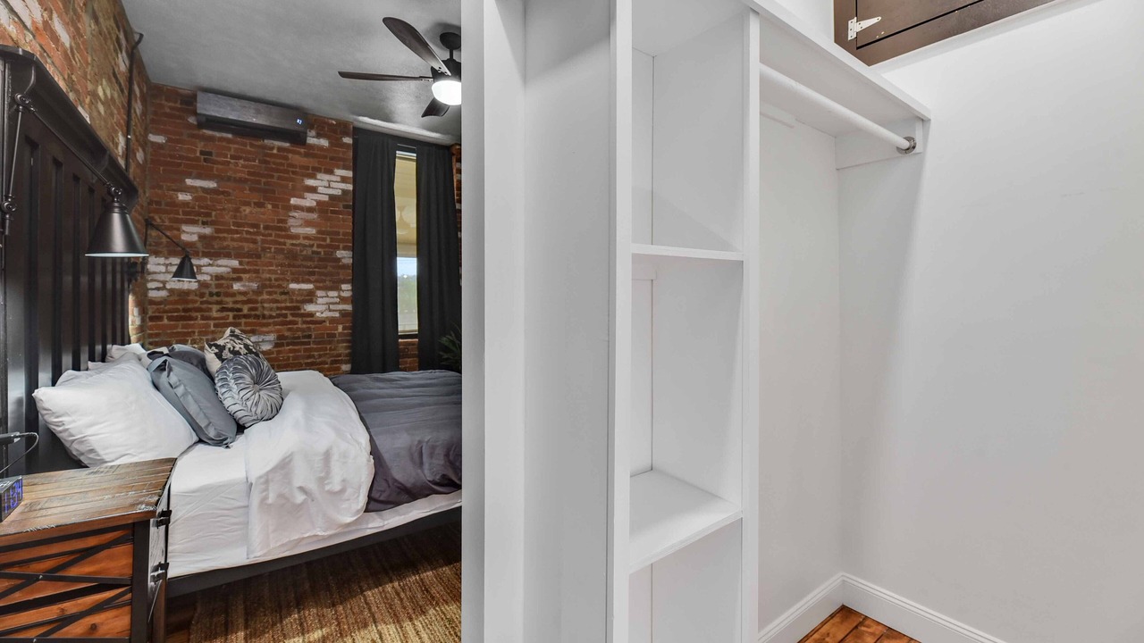 Photo of Bedroom in Kamm's Corners