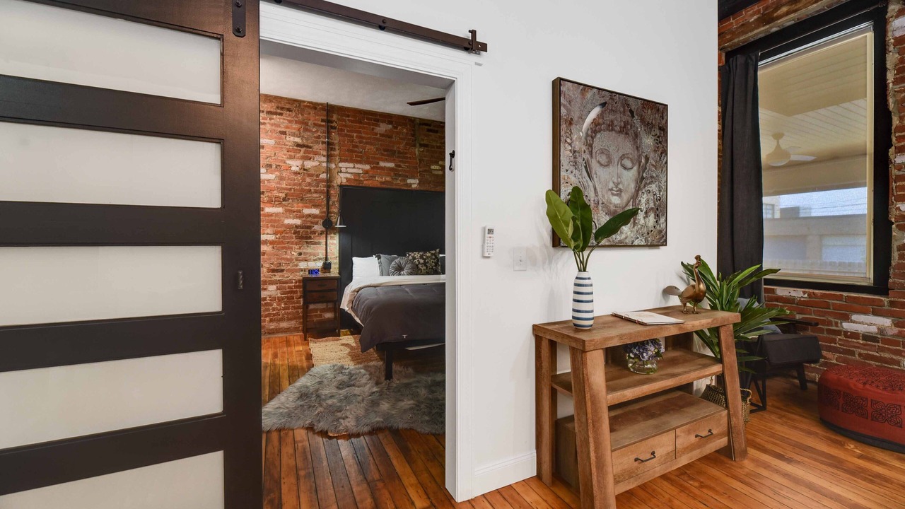 Photo of Bedroom in Kamm's Corners