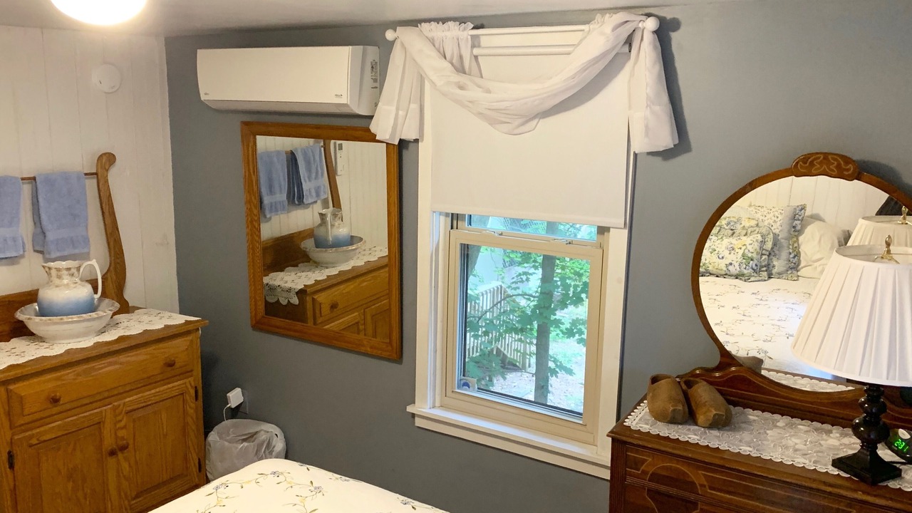 Photo of Bedroom in Mount Gretna Heights