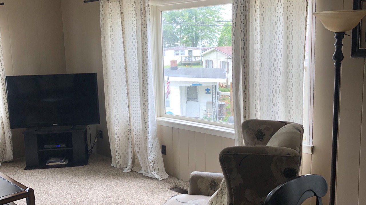 Photo of Livingroom in Oak Harbor