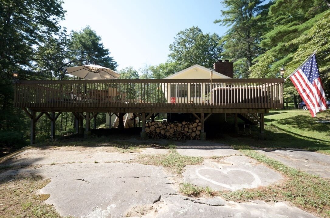 Photo of Outdoor in Highland Lake