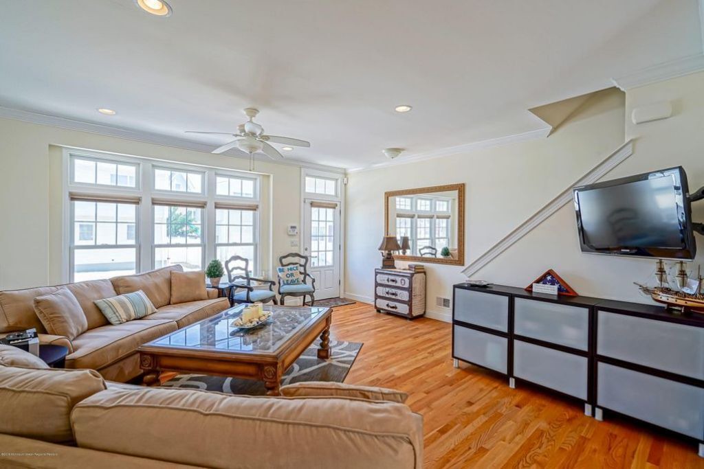 Photo of Livingroom in Normandy Beach