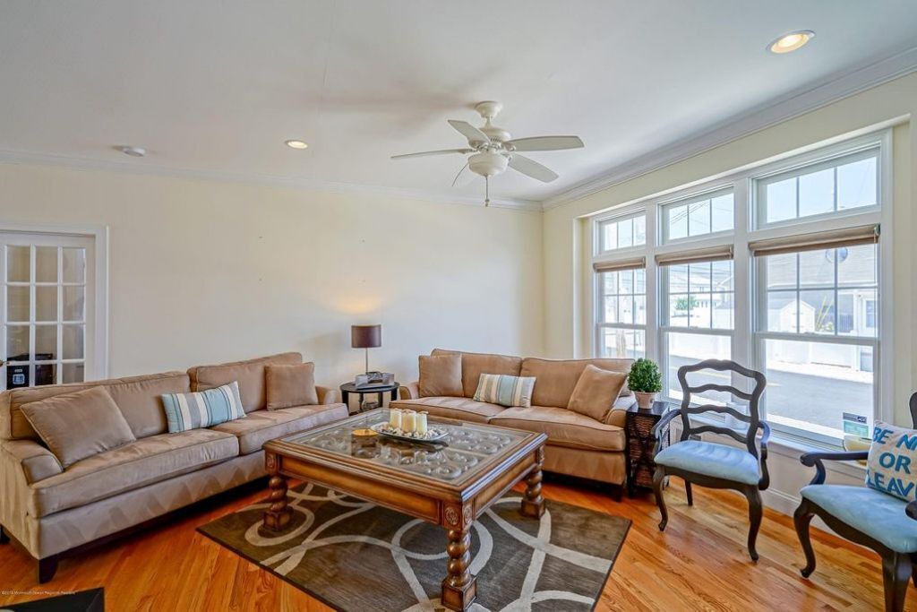 Photo of Livingroom in Normandy Beach