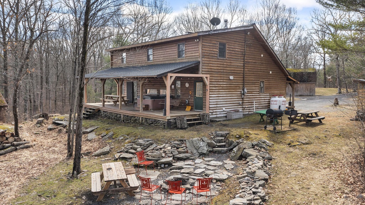 Photo of Outdoor in Dingmans Ferry