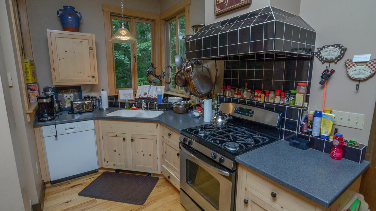 Photo of Kitchen in North Glade Hills