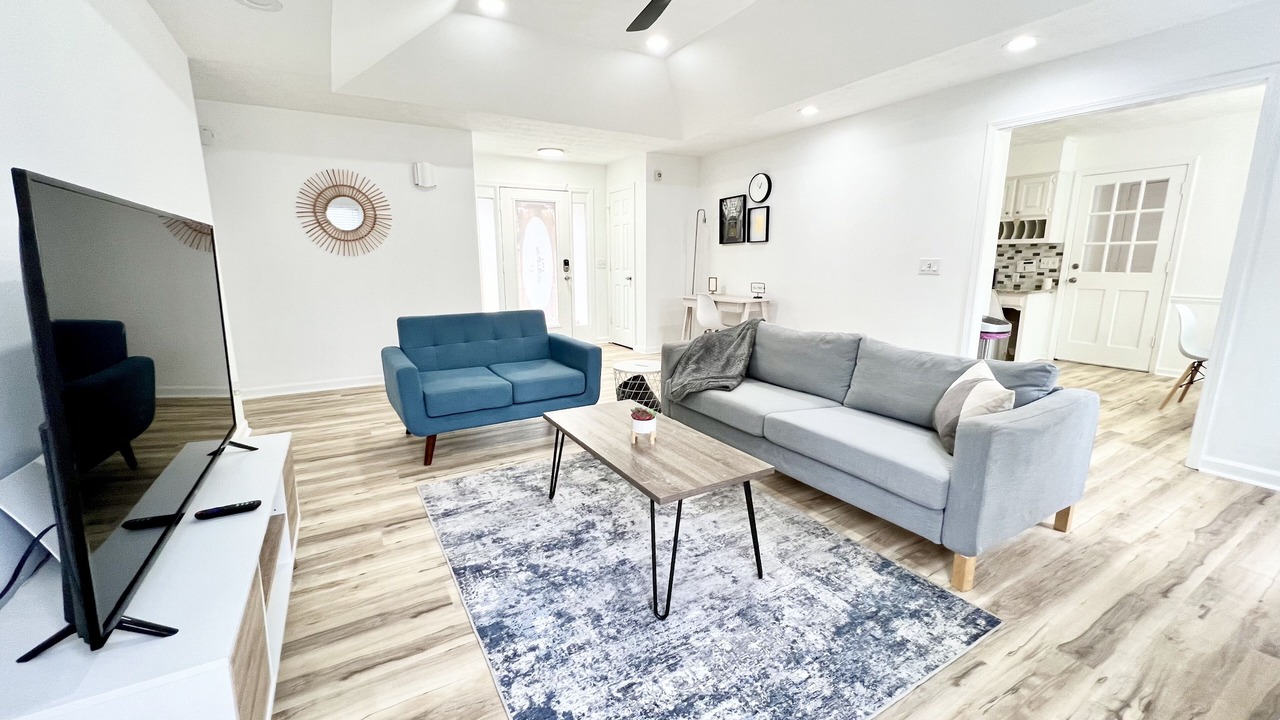 Photo of Livingroom in Lawrenceville