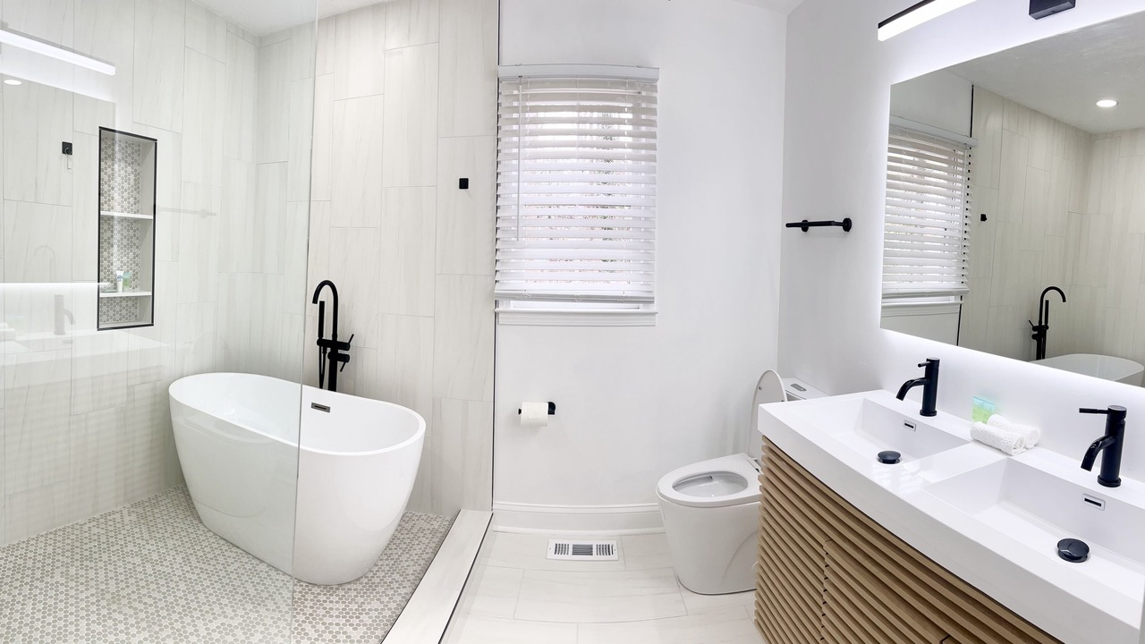 Photo of Bathroom in Lawrenceville