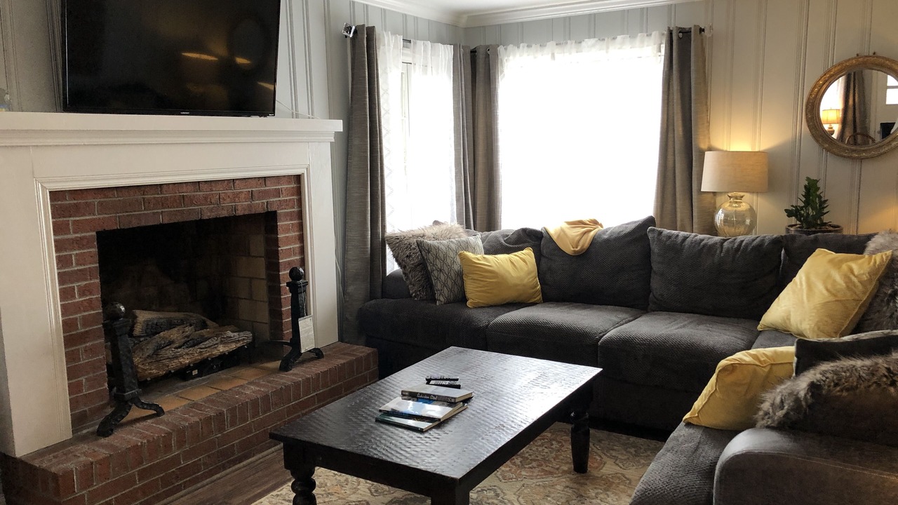 Photo of Livingroom in Cannon