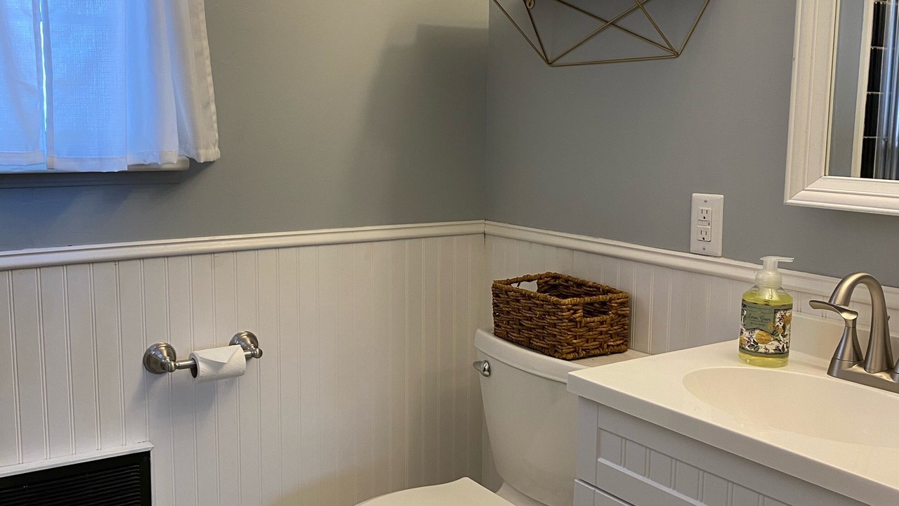 Photo of Bathroom in Cannon