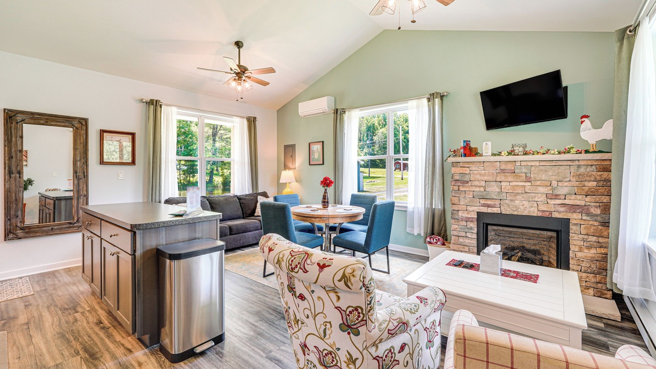 Photo of Livingroom in Brodheadsville