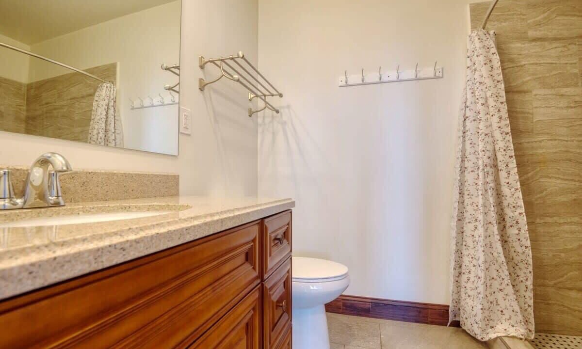 Photo of Bathroom in West Poplar