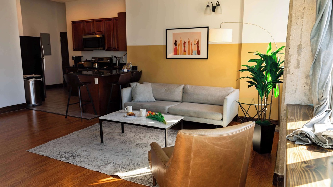 Photo of Livingroom in West Poplar