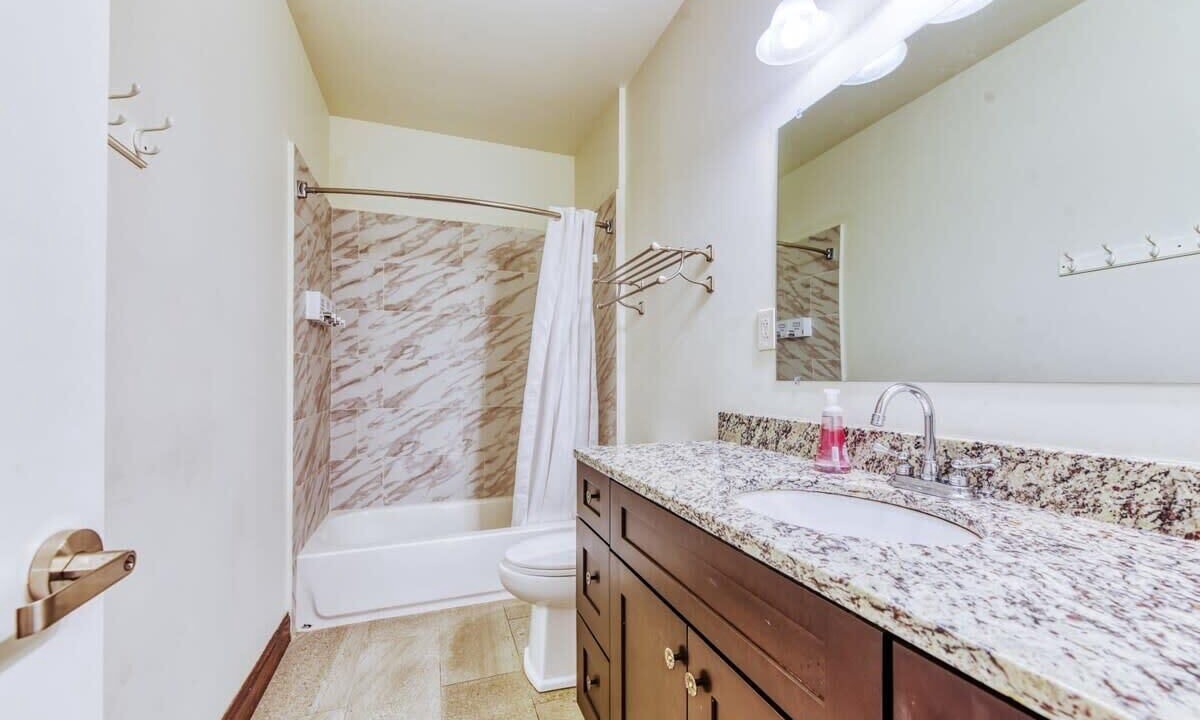 Photo of Bathroom in West Poplar