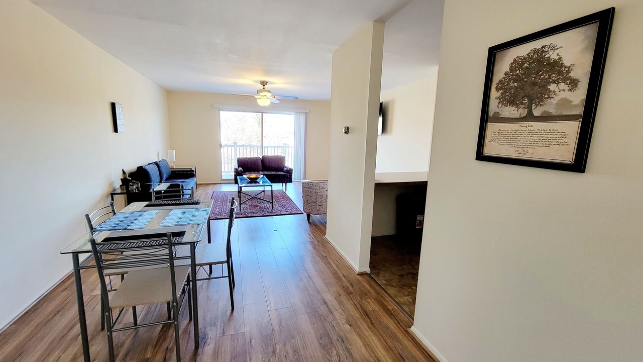 Photo of Livingroom in Elkins Park