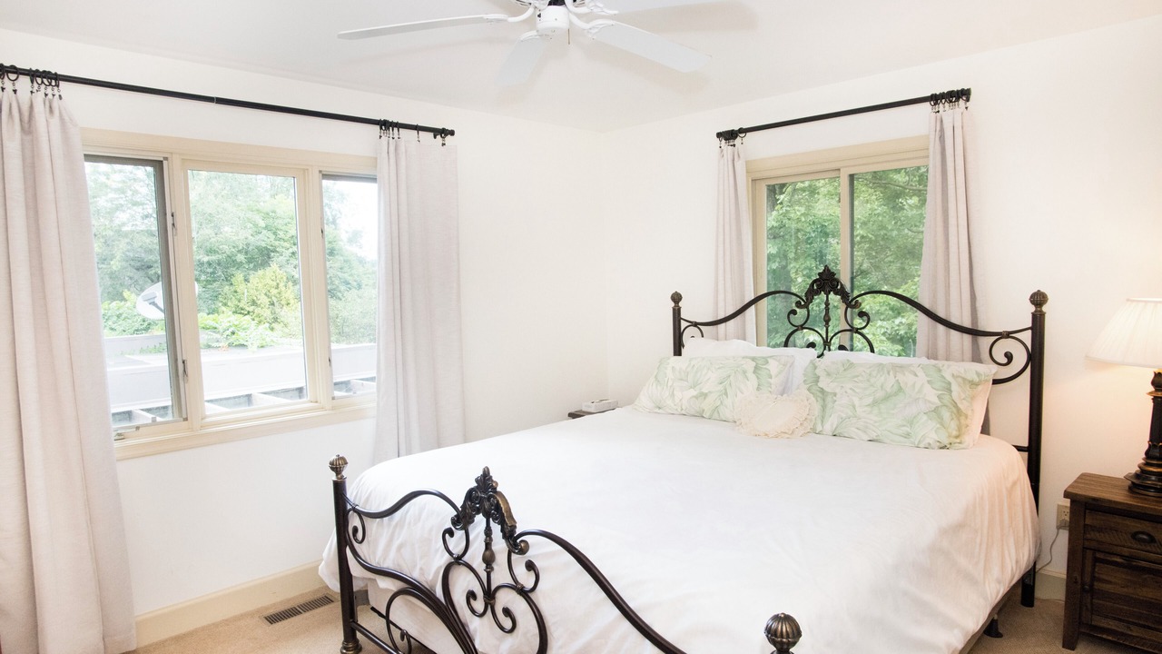 Photo of Bedroom in Castleton