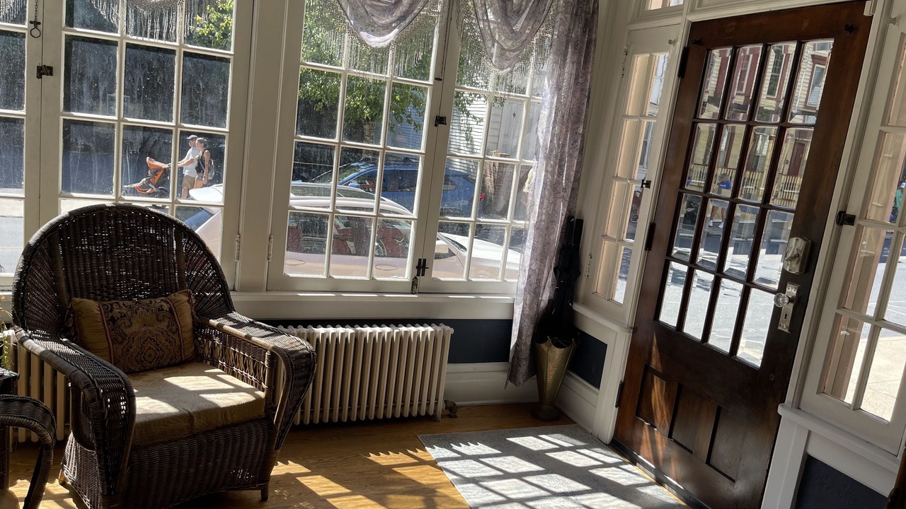 Photo of Livingroom in Jim Thorpe