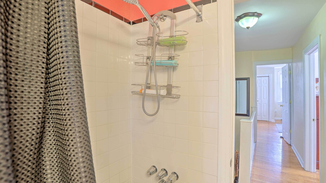 Photo of Bathroom in Lansdowne