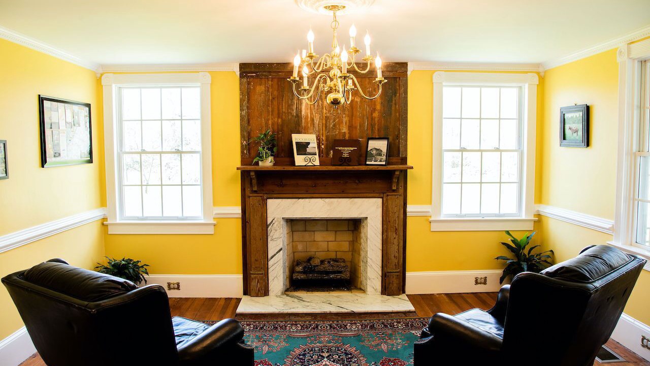 Photo of Livingroom in Rockbridge Baths
