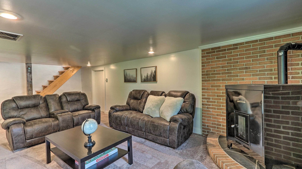 Photo of Livingroom in Millersburg
