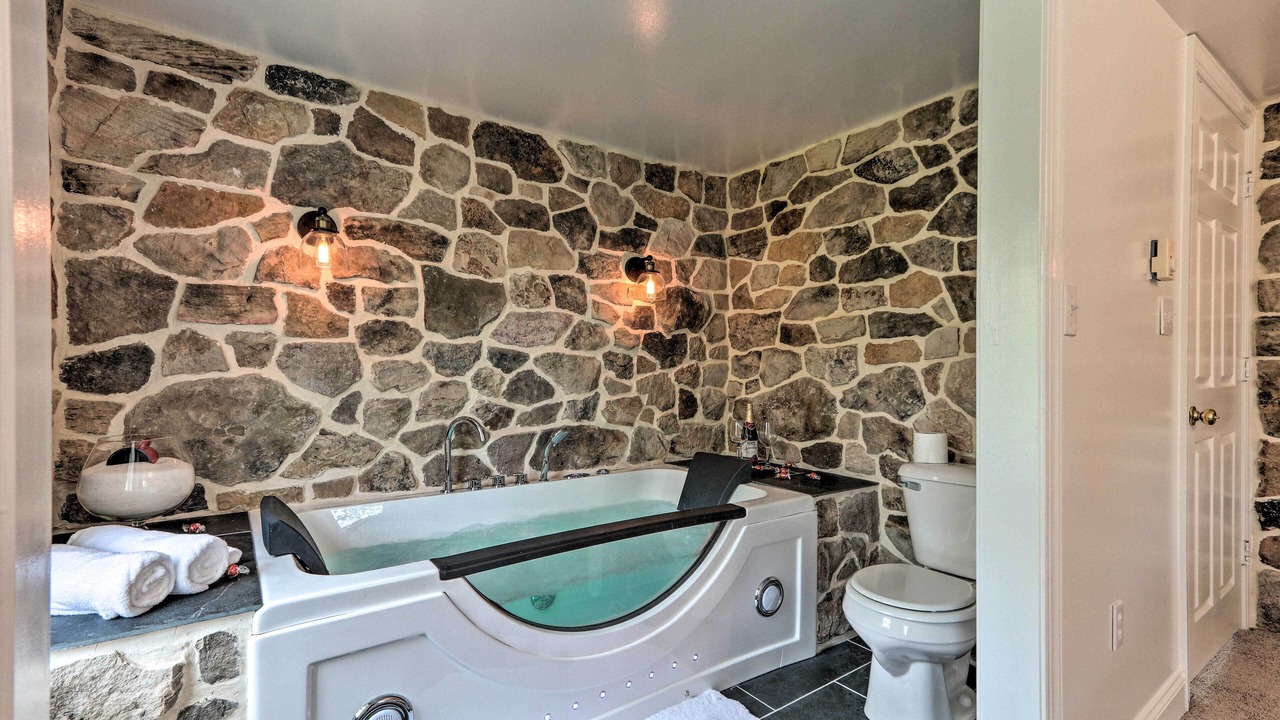Photo of Bathroom in Millersburg