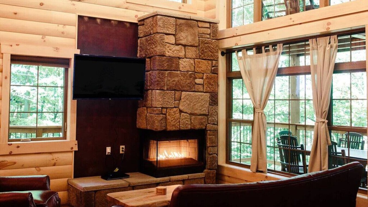 Photo of Livingroom in Millersburg