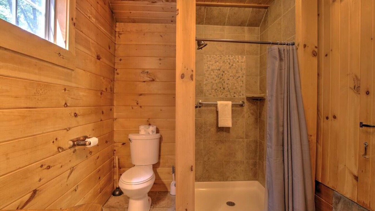 Photo of Bathroom in Millersburg