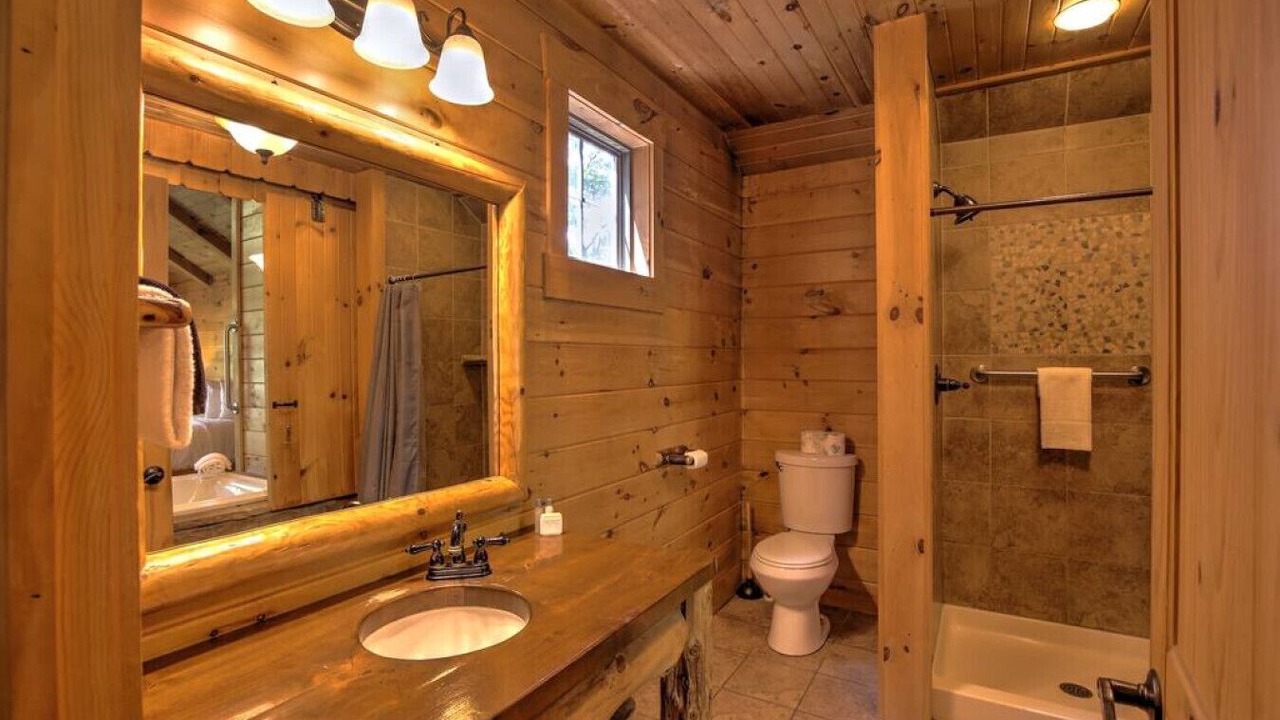 Photo of Bathroom in Millersburg