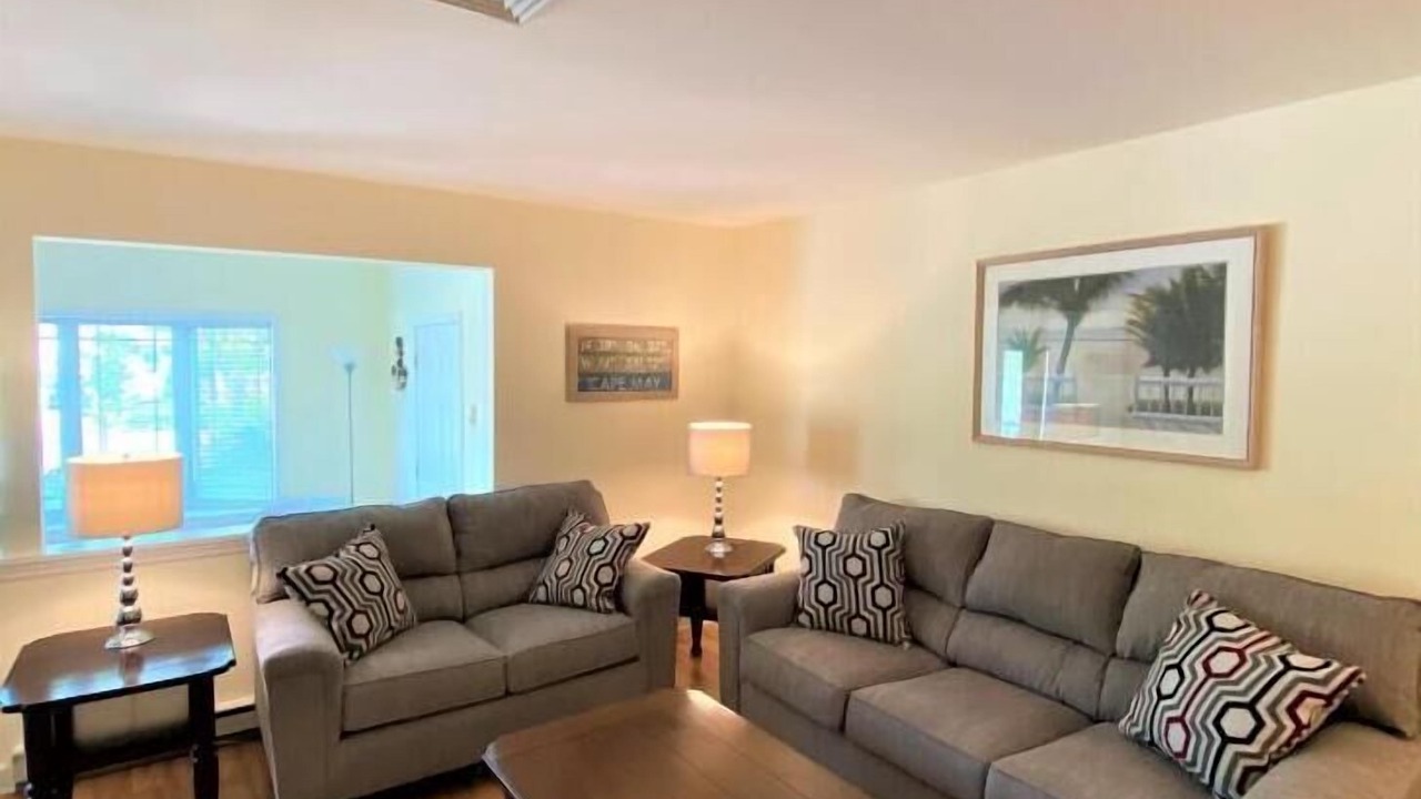 Photo of Livingroom in Village Green