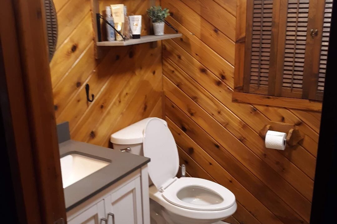 Photo of Bathroom in White Mills
