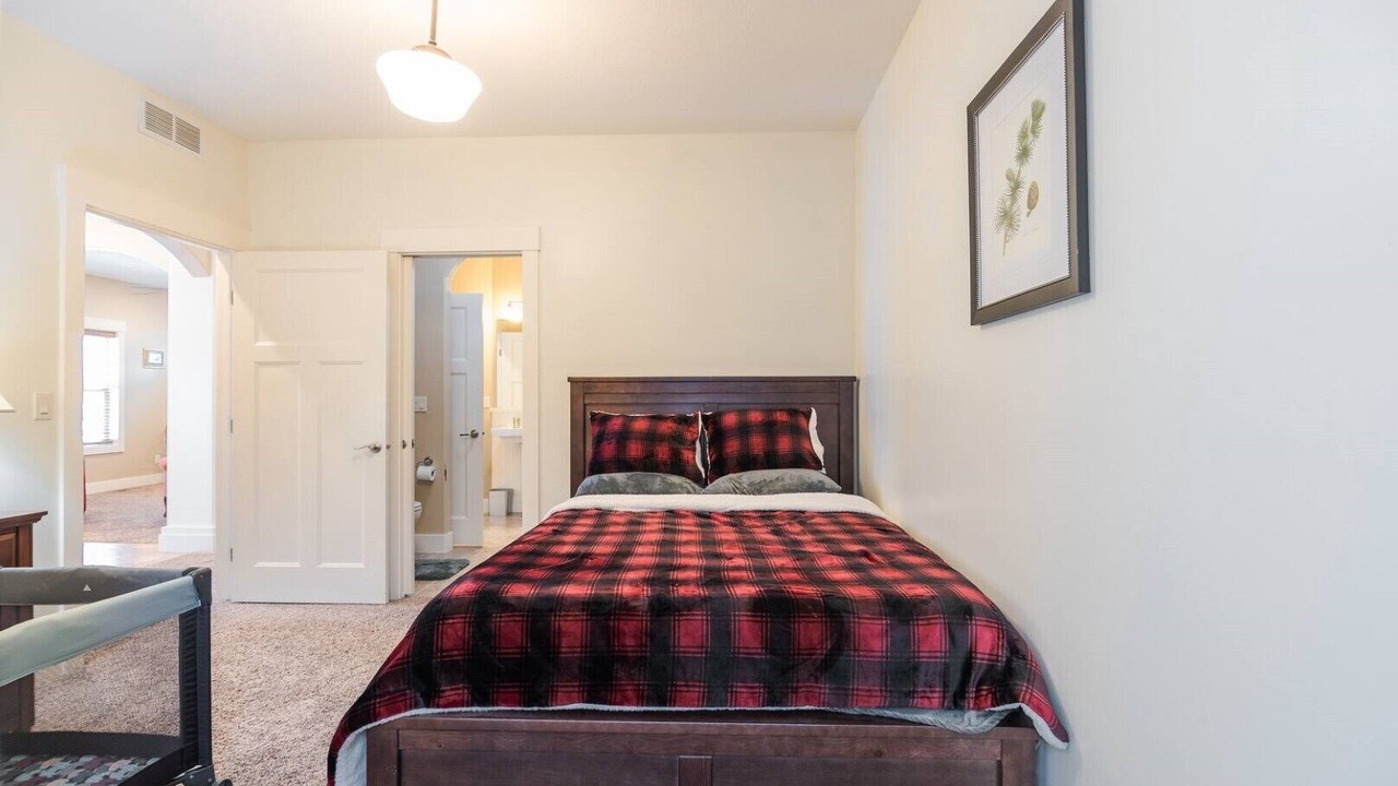 Photo of Bedroom in Southwest Ada County Alliance