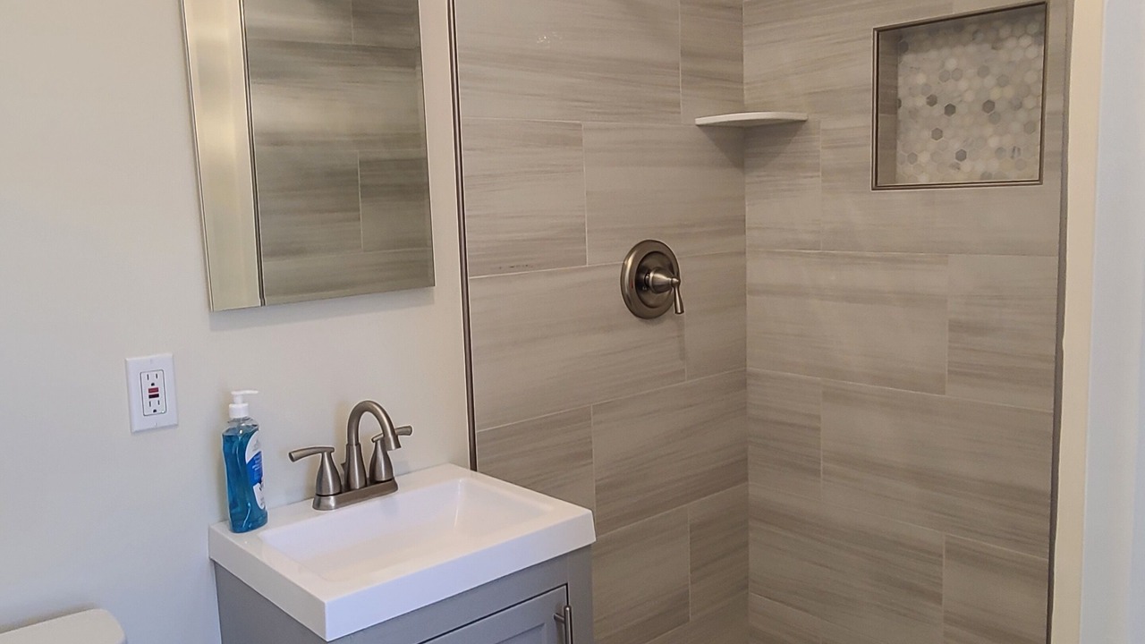 Photo of Bathroom in Avalon