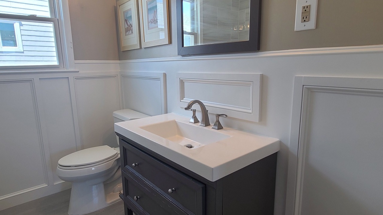 Photo of Bathroom in Avalon