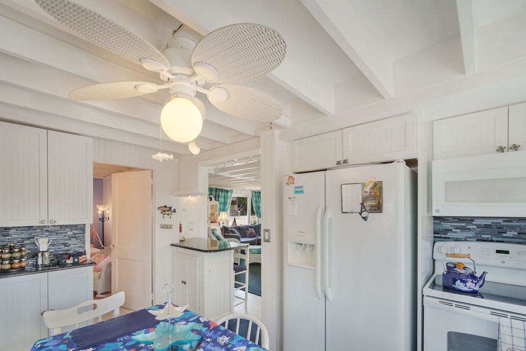 Photo of Kitchen in Mantoloking