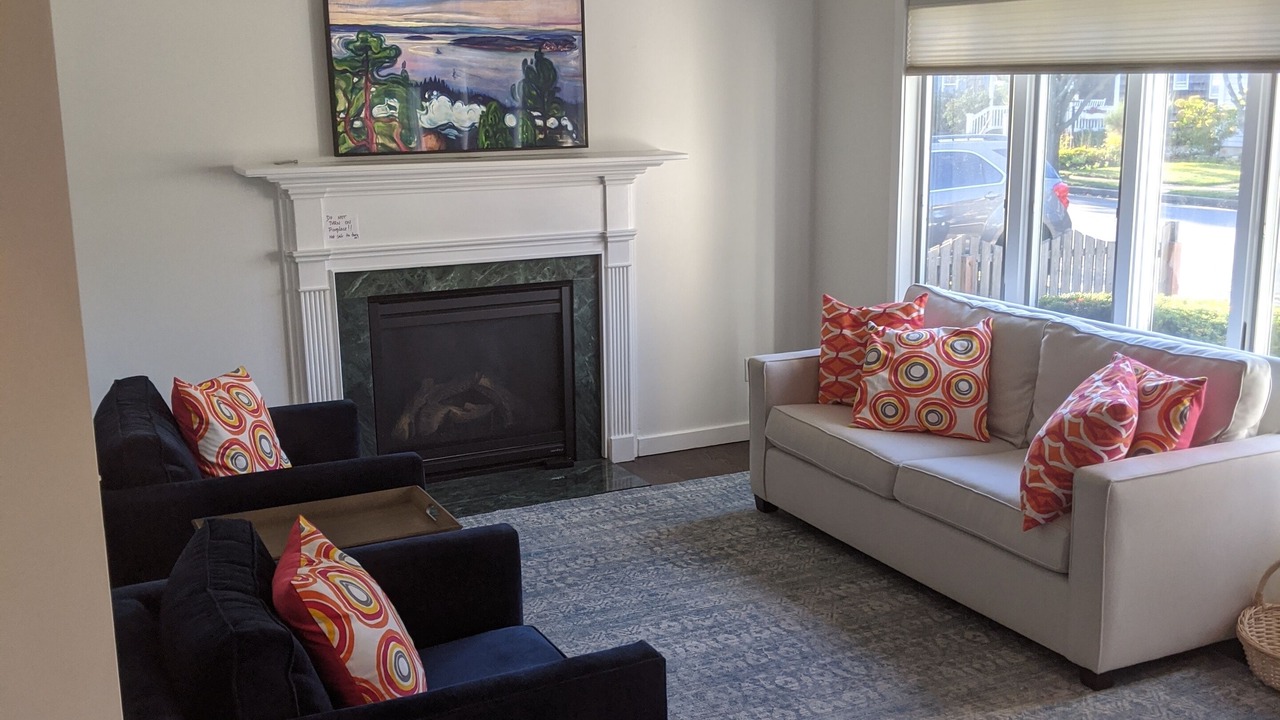 Photo of Livingroom in Avon