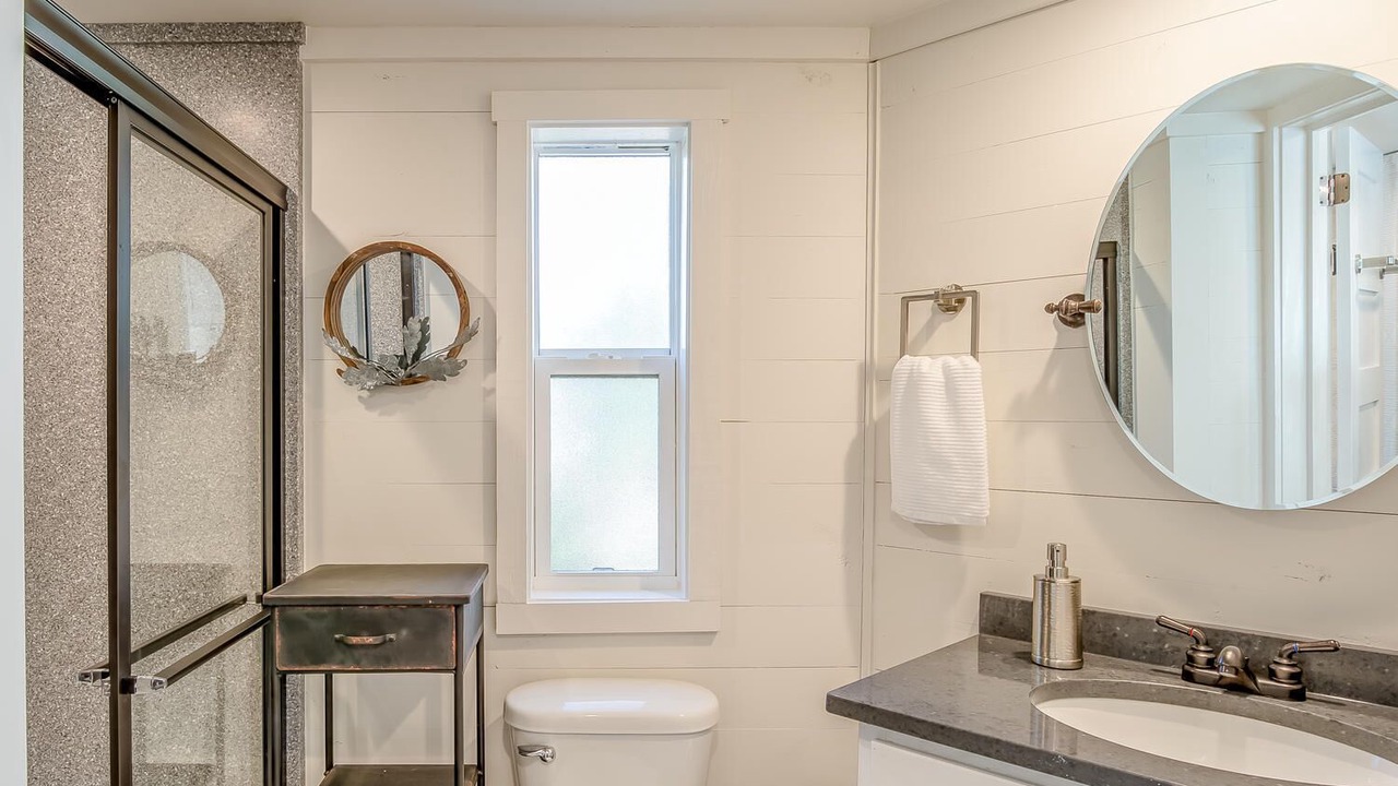 Photo of Bathroom in Monteagle