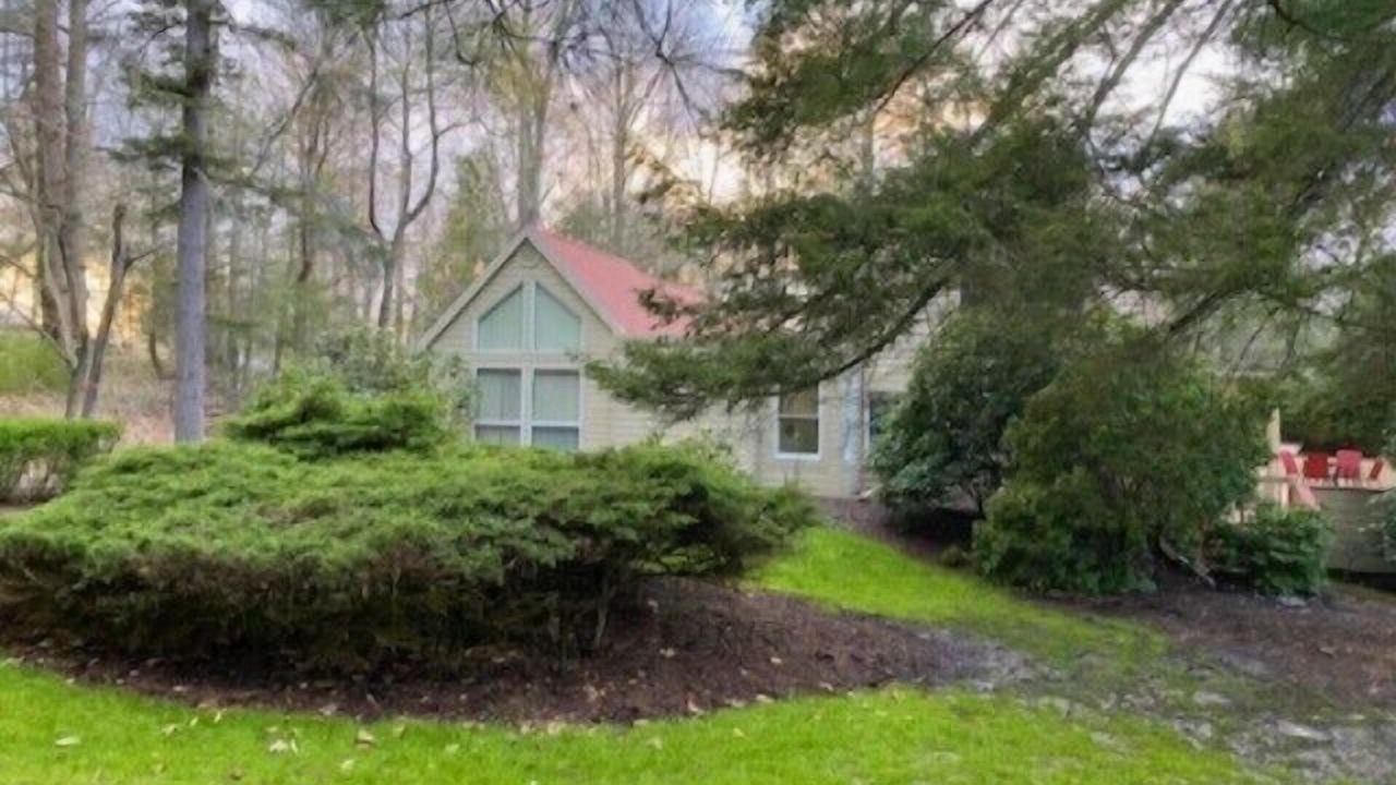 Photo of Outdoor in Greentown
