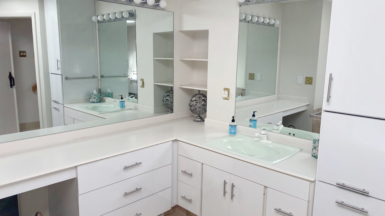 Photo of Bathroom in Greentown