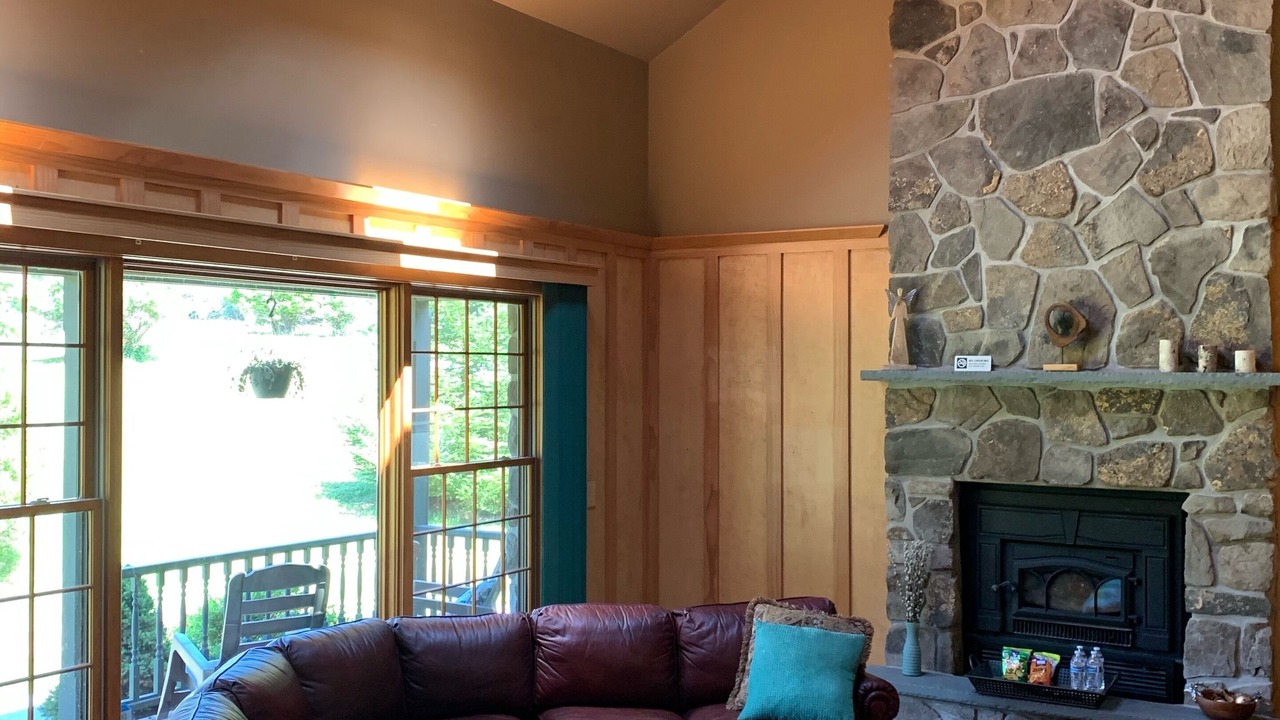 Photo of Livingroom in White Mills