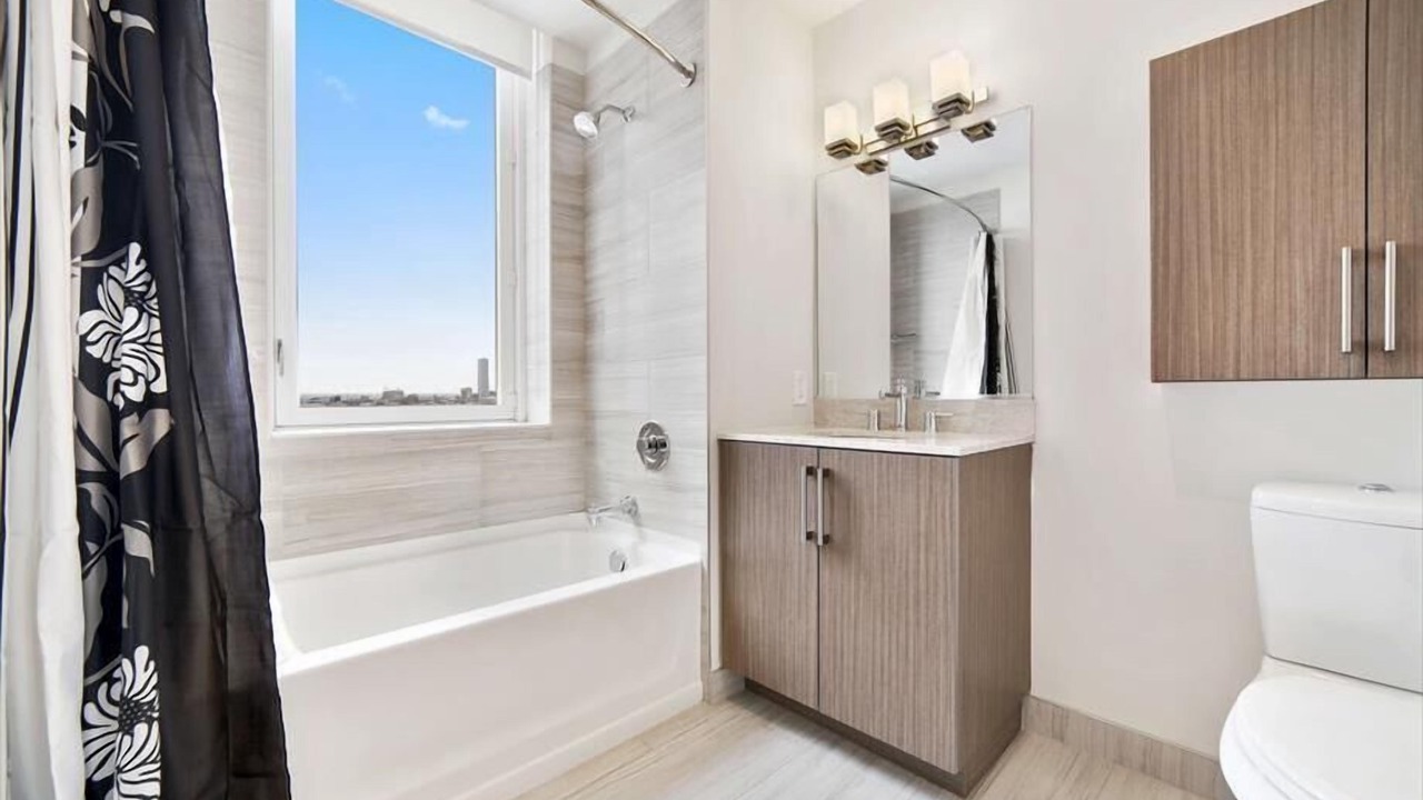 Photo of Bathroom in Hudson Exchange