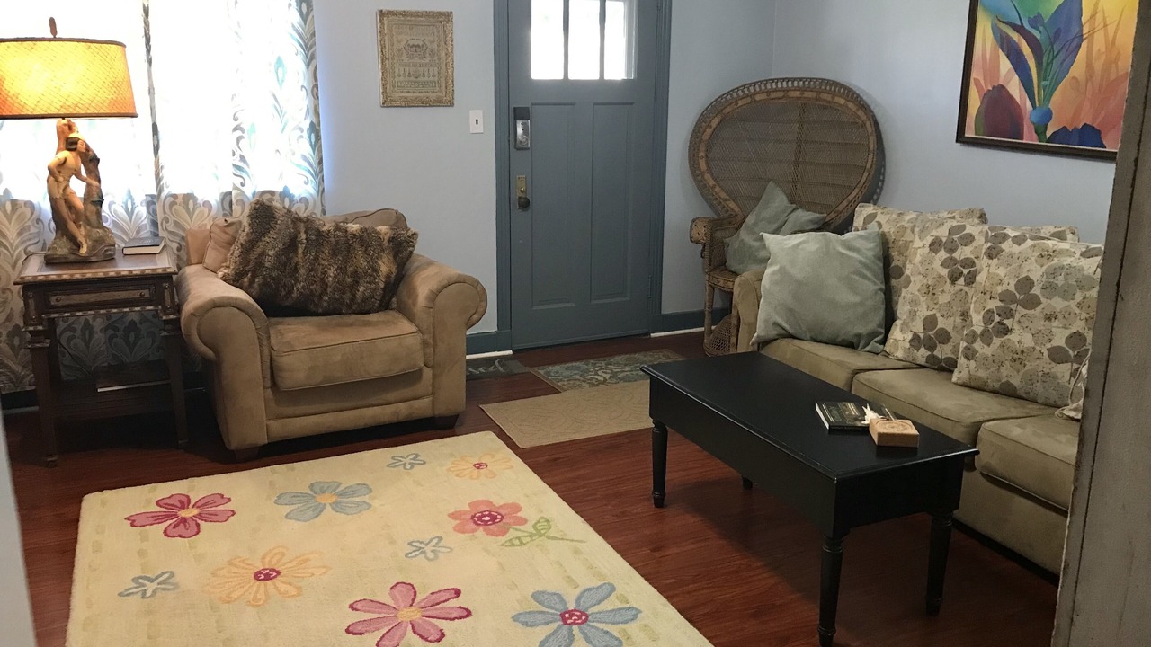 Photo of Livingroom in Brighton Heights