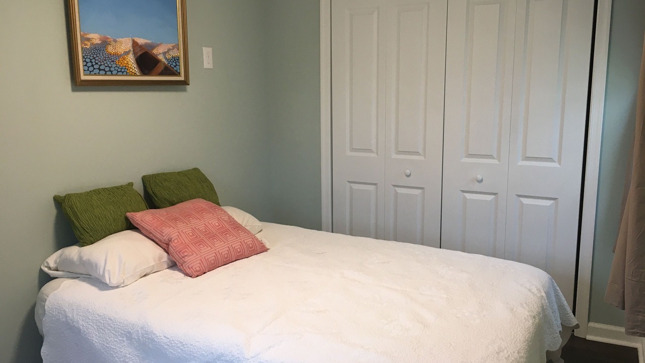 Photo of Bedroom in Town Bank
