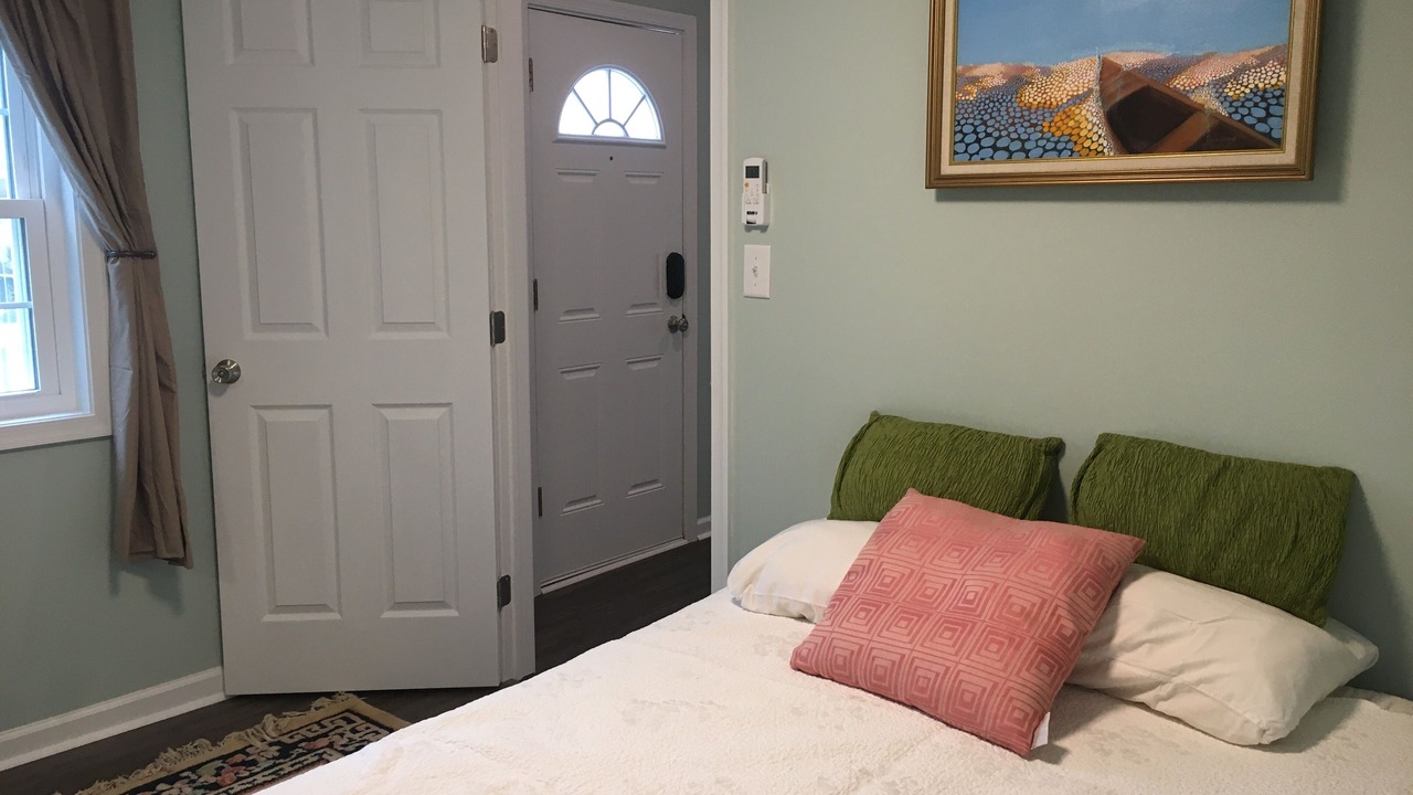 Photo of Bedroom in Town Bank